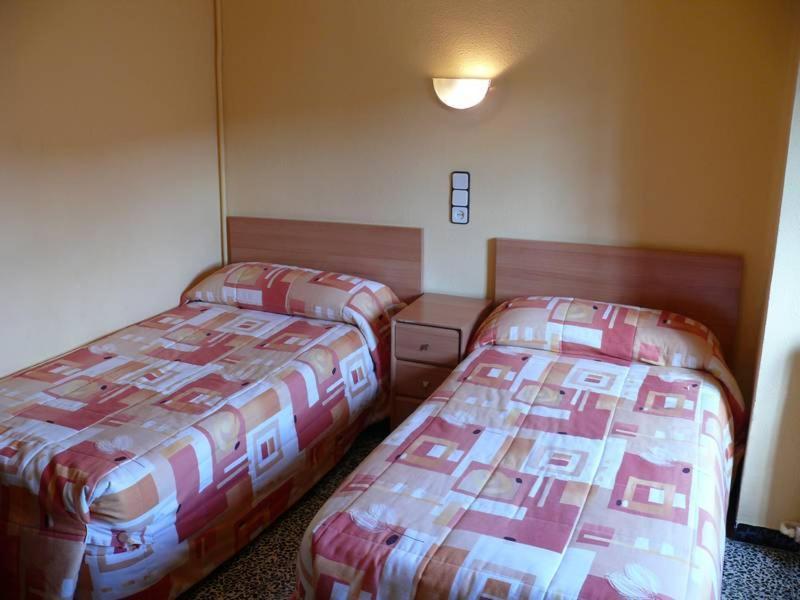 Hostal Rodes Мекиненса Номер фото